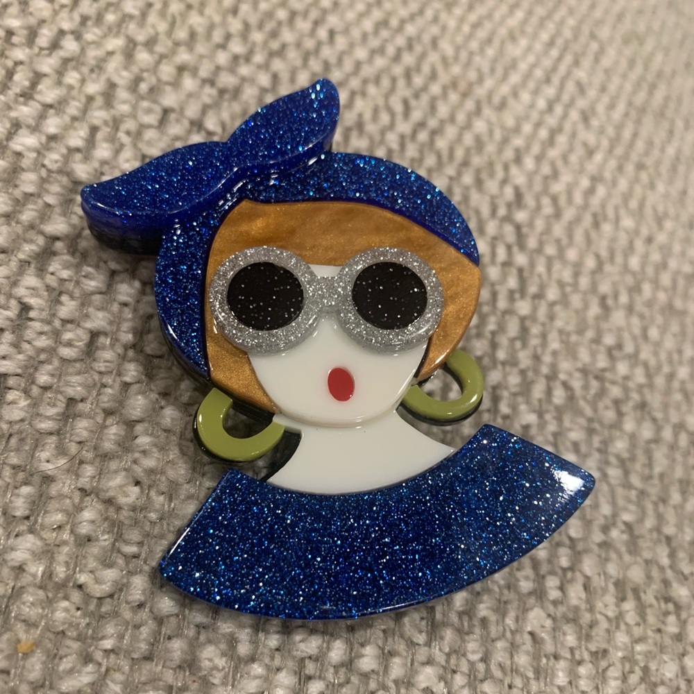 Stylish Blue and Gold Glitter Brooch